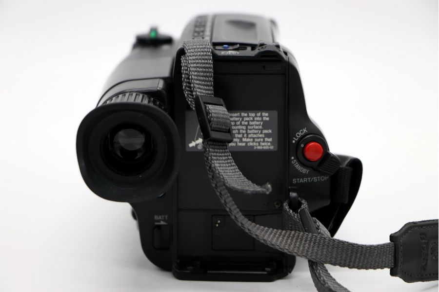 Видеокамера Sony CCD-TR420E (Japan, 1996)