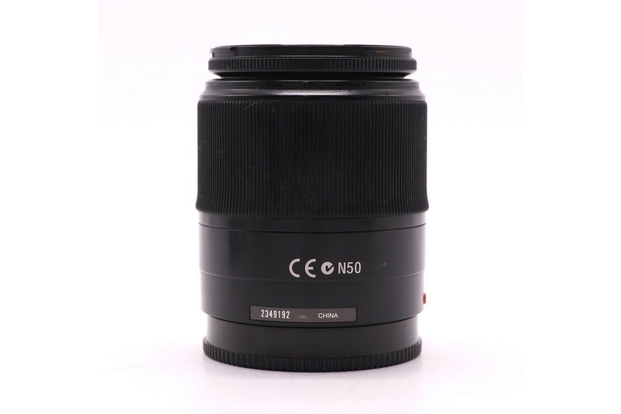 Sony DT 18-70mm F/3.5-5.6 б.