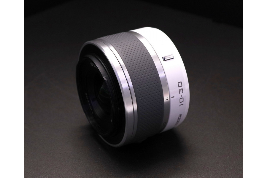 Объектив Nikon 10-30mm f3.5-5.6 VR Nikkor 1