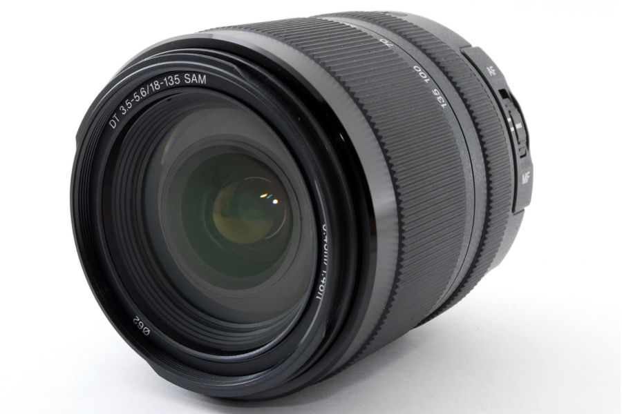 Объектив Sony DT 18-135mm f/3.5-5.6 SAM (SAL-18135)
