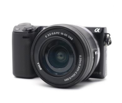 Камера Sony nex-5t kit (пробег 3200 кадров)