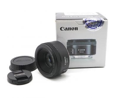 Объектив Canon EF 50mm f/1.8 STM в упаковке