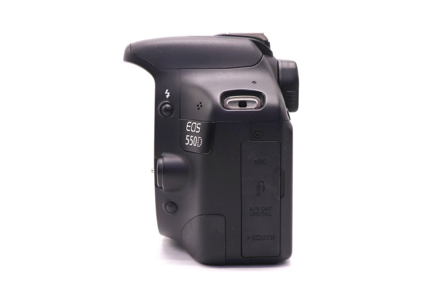 Фотокамера Canon EOS 550D body (пробег 27920 кадров)