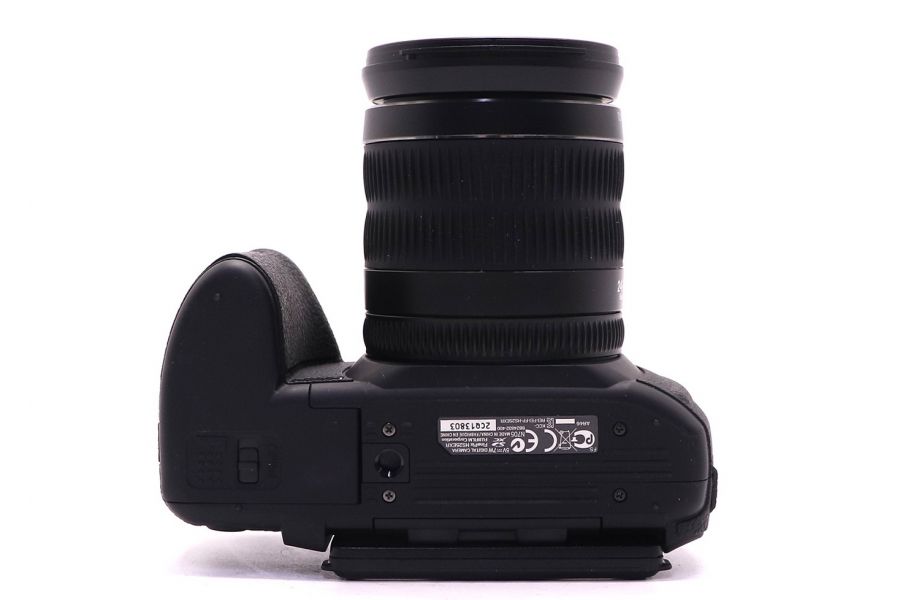 Компактный Fujifilm FinePix HS25EXR в упаковке