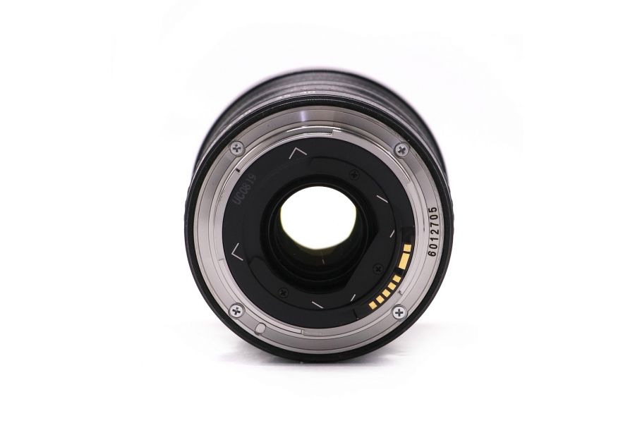 Объектив Canon EF 17-40mm f/4L USM в упаковке