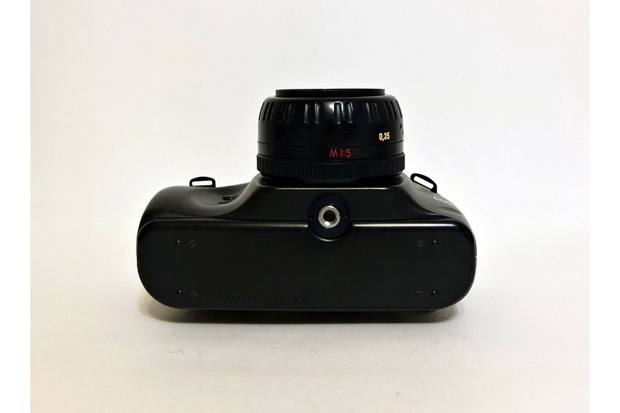 Зеркальный пленочный фотоаппарат Зенит 412 kit