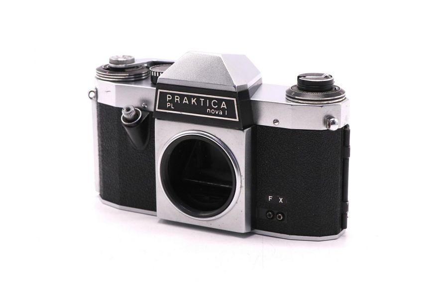 Зеркальный фотоаппарат Praktica PL Nova l body