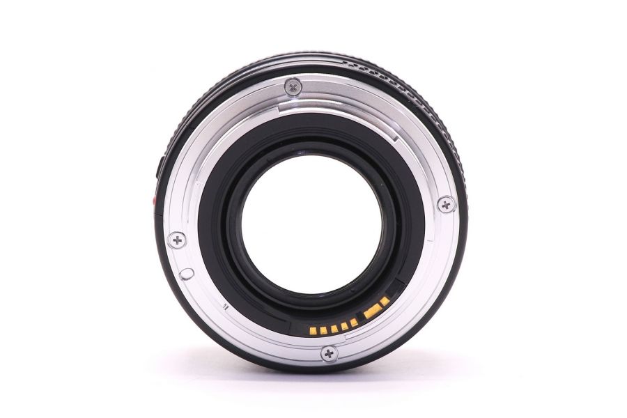 Светосильный объектив Canon EF 50mm f/1.4 USM