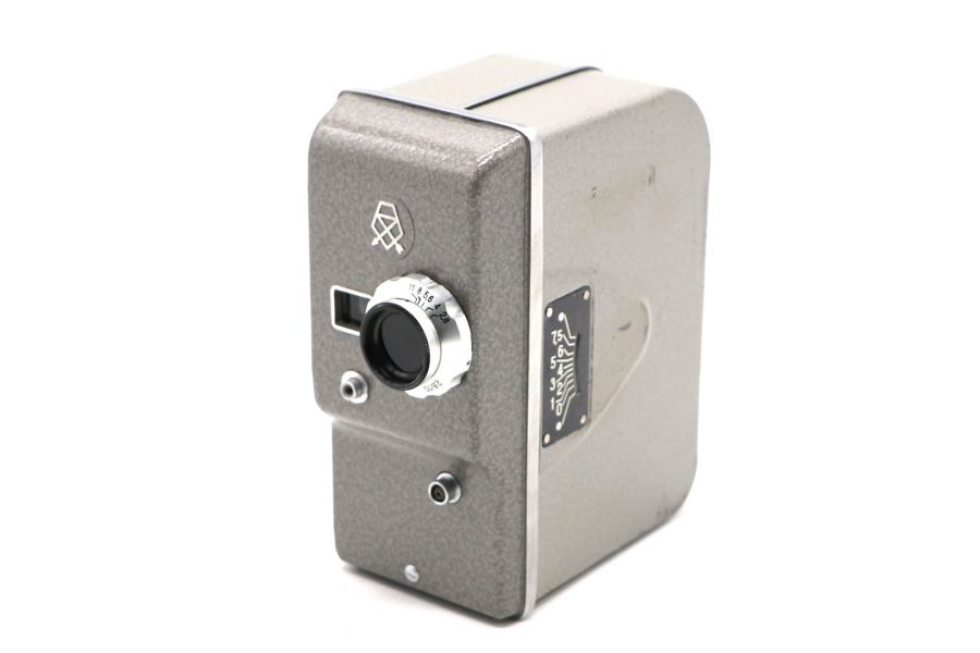 Любительская кинокамера Спорт-2 (СССР, 1964г.)