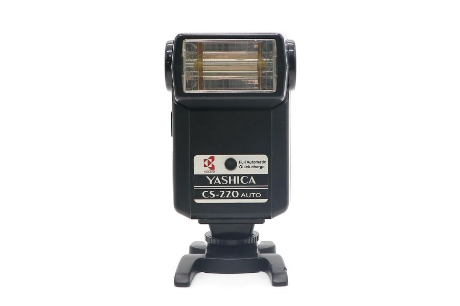 Фотовспышка накамерная Yashica CS-220 auto