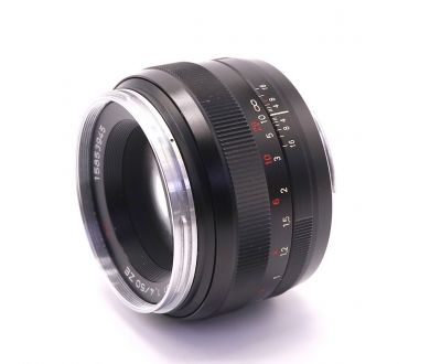Объектив Planar 1,4/50 ZE T* Carl Zeiss (Canon EF)