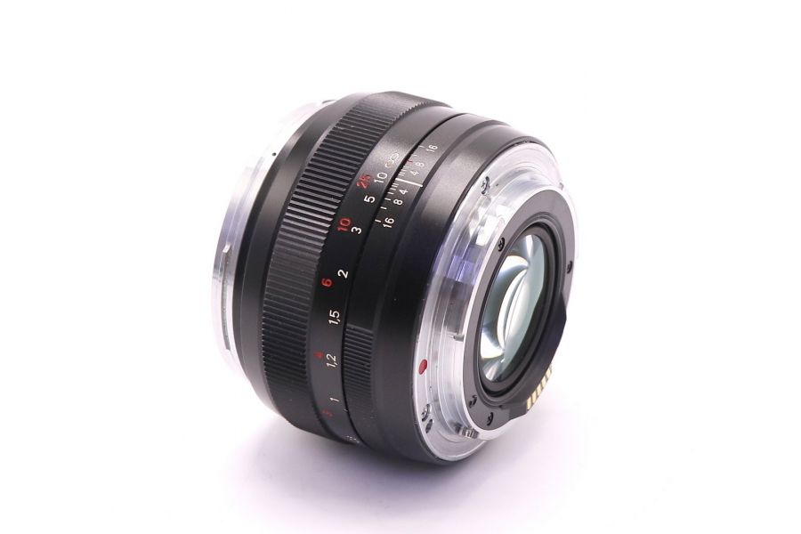 Объектив Planar 1,4/50 ZE T* Carl Zeiss (Canon EF)