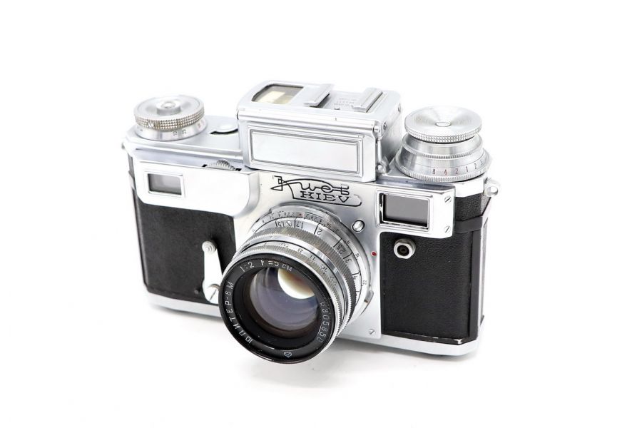 Советский дальномерный фотоаппарат Киев 3А