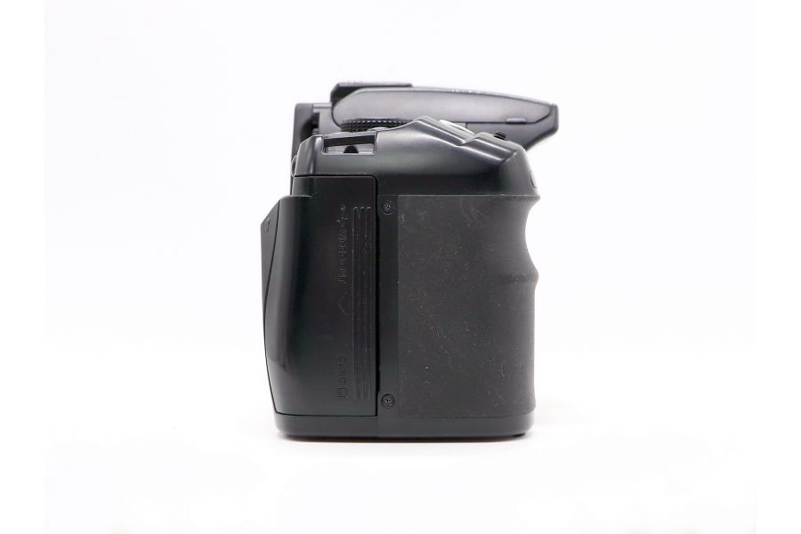 Фотокамера зеркальная Konica Minolta Dynax 5D body