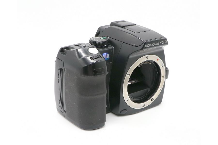 Фотокамера зеркальная Konica Minolta Dynax 5D body