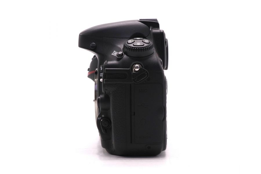 Nikon D800 body в упаковке (пробег 4170 кадров)