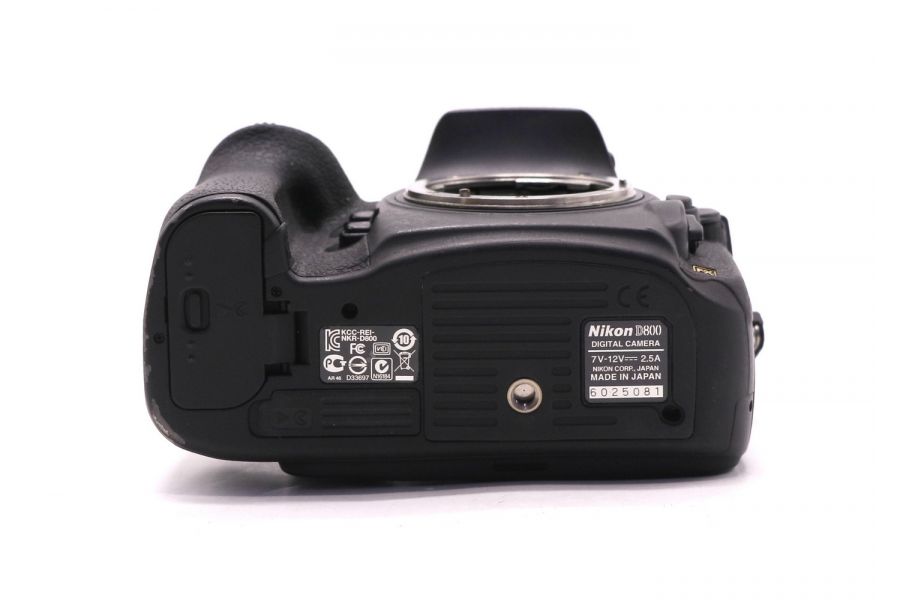 Nikon D800 body в упаковке (пробег 4170 кадров)
