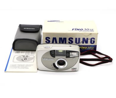 Компактная камера Samsung Fino 30SE в упаковке