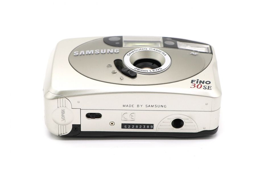 Компактная камера Samsung Fino 30SE в упаковке