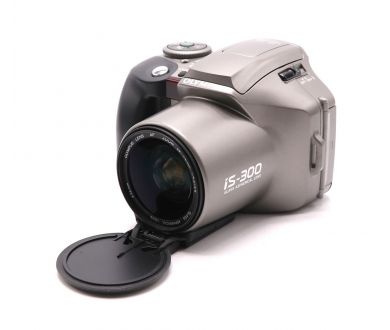 Компактный плёночный фотоаппарат Olympus IS-300
