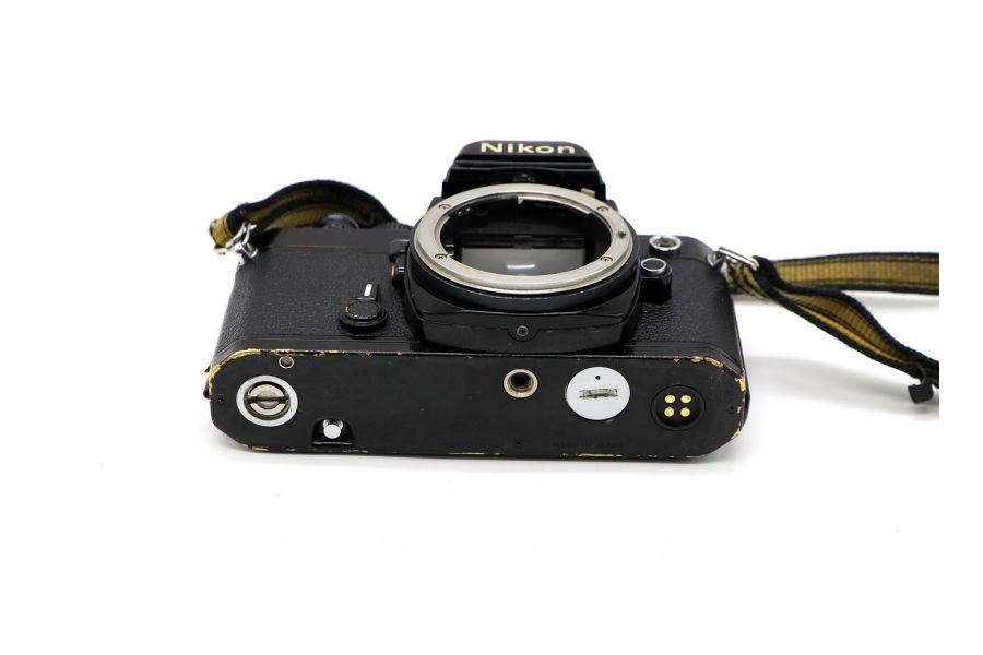 Фотоаппарат зеркальный пленочный Nikon FM body