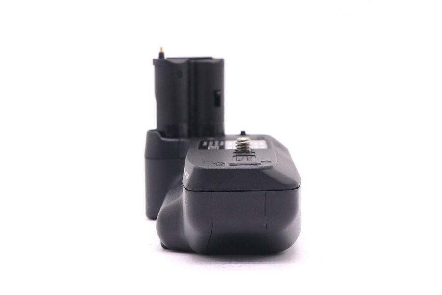 Легкая, компактная батарейная ручка Canon BP-200