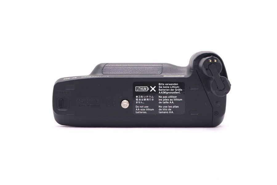 Легкая, компактная батарейная ручка Canon BP-200