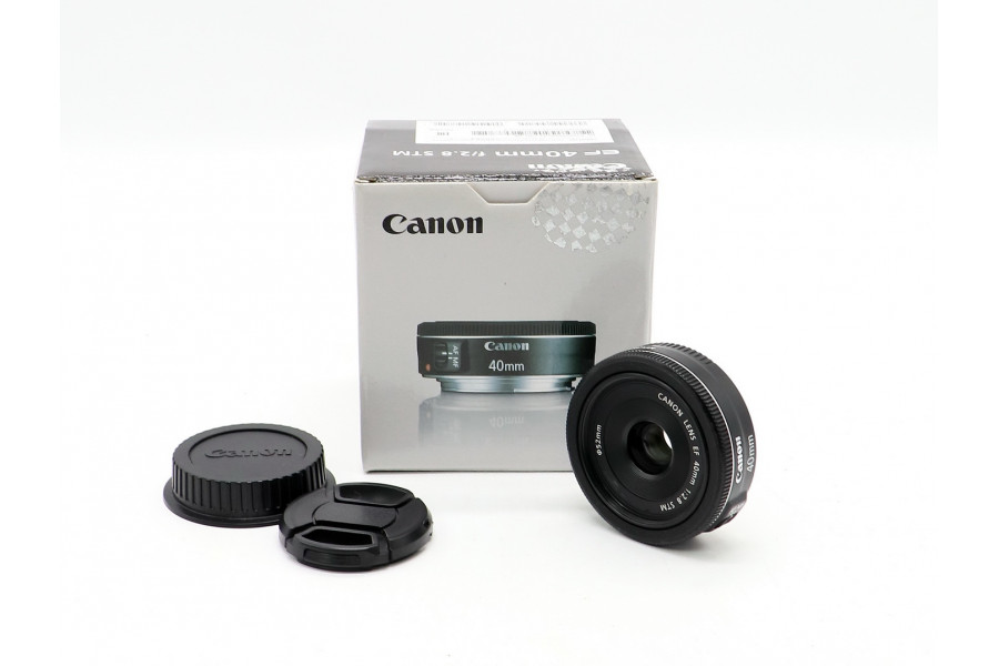 Цифровой Canon EF 40mm f/2.8 STM в упаковке