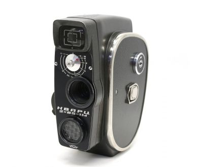 Кинокамера Кварц 2х8S-1M (СССР, 1970)