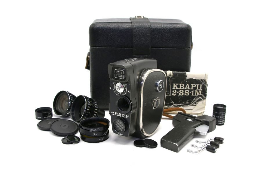 Кинокамера Кварц 2х8S-1M (СССР, 1970)