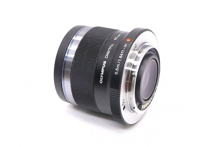 Объектив Olympus M.Zuiko Digital 45mm f/1.8
