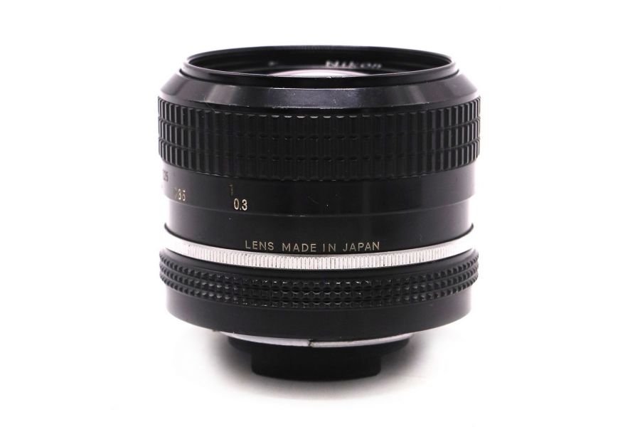 Мануальный объектив Nikon 24mm f/2.8 Nikkor