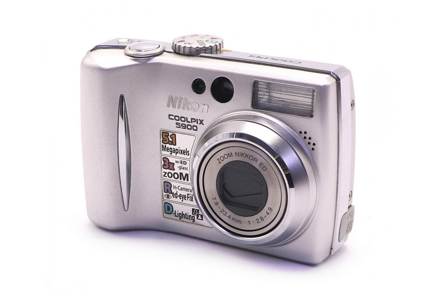 Компактная цифровая камера Nikon Coolpix E5900