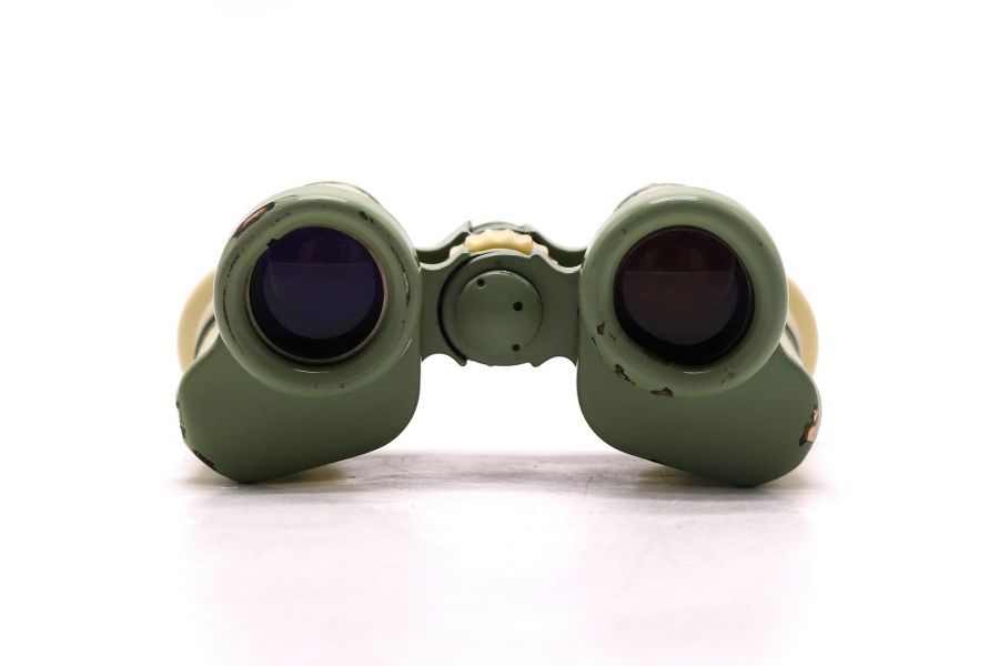 Советский компактный бинокль БПТ 4х20 (СССР, 1959)