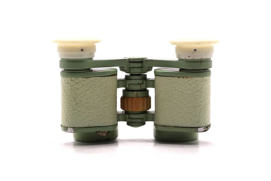Советский компактный бинокль БПТ 4х20 (СССР, 1959)