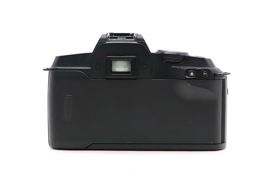 Пленочный фотоаппарат Canon EOS 5000 kit