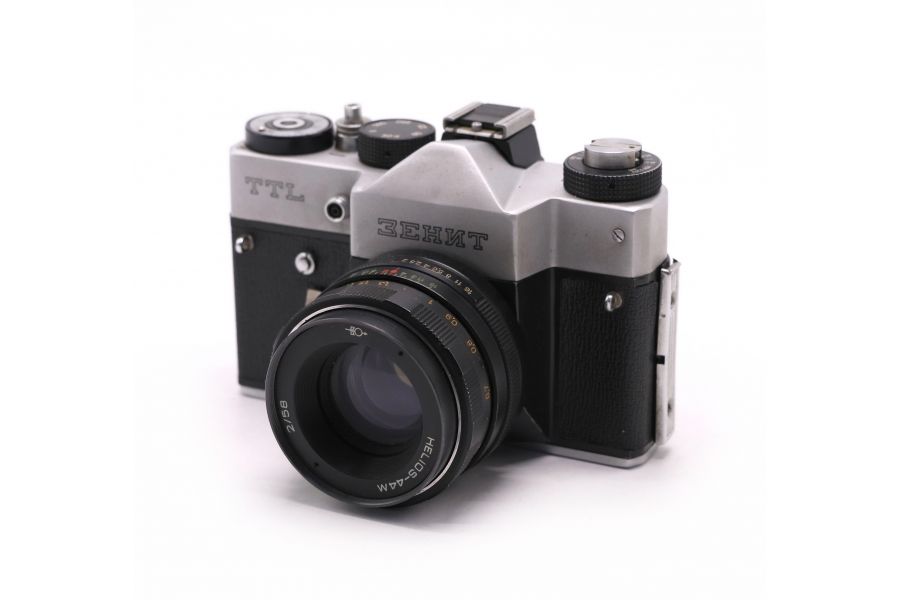 Фотокамера Зенит ТТЛ kit silver в упаковке (СССР, 1982)