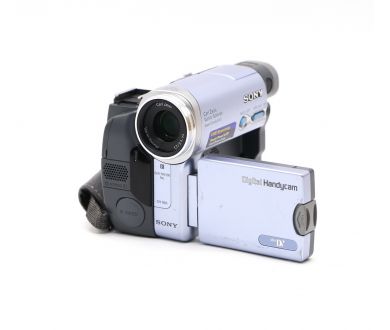 Видеокамера Sony DCR-TRV19E формата MiniDV