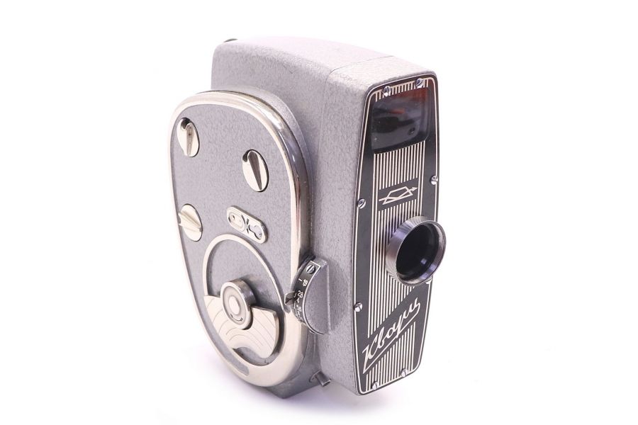 Кинокамера Кварц / Quarz 1-го выпуска (СССР, 1962)