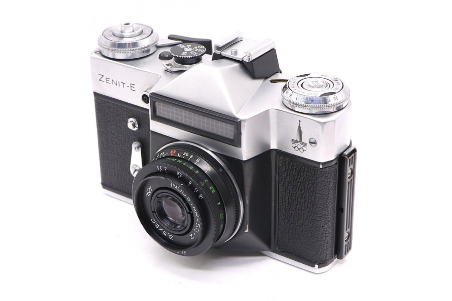 Зеркальный фотоаппарат Зенит Е kit (Олимпийский)