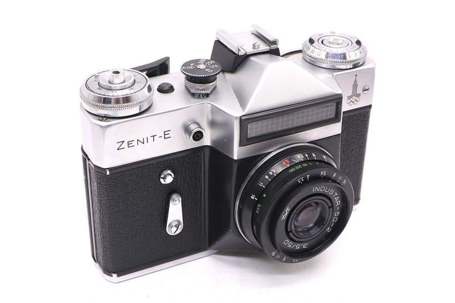 Зеркальный фотоаппарат Зенит Е kit (Олимпийский)