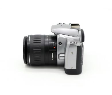 Зеркальный фотоаппарат Canon EOS 3000v kit