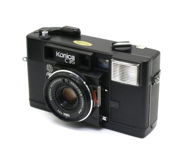 Компактная пленочная фотокамера Konica C35 AF