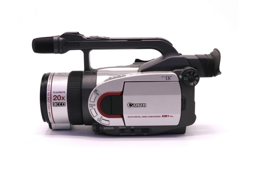 Видеокамера Canon DM-XM1 цифровая формата miniDV