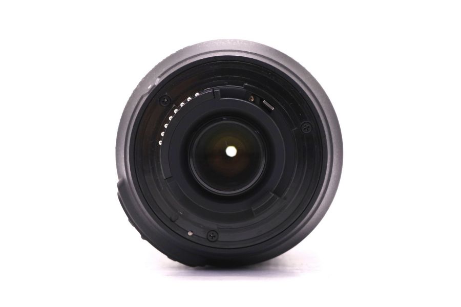 Объектив Nikon 18-105mm f/3.5-5.6G AF-S ED DX VR Nikkor