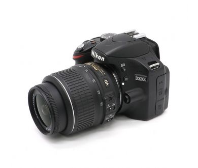 Камера Nikon D3200 kit (пробег 3000 кадров)