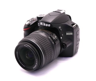 Камера Nikon D3200 kit (пробег 3755 кадров)