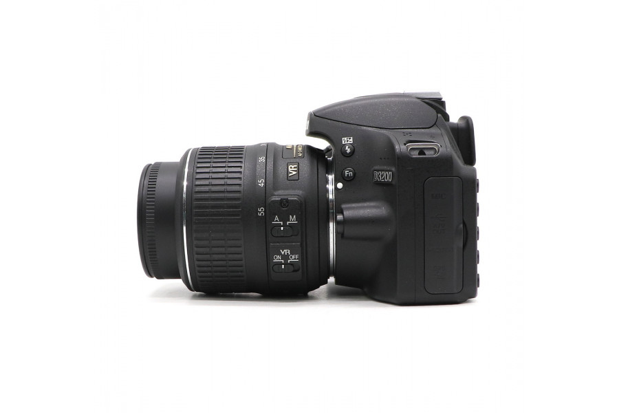 Камера Nikon D3200 kit (пробег 3000 кадров)