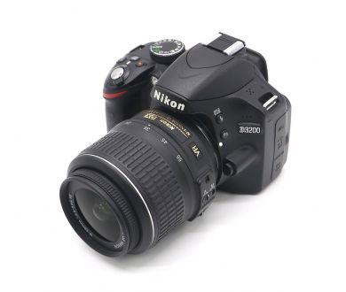 Камера Nikon D3200 kit (пробег 2900 кадров)