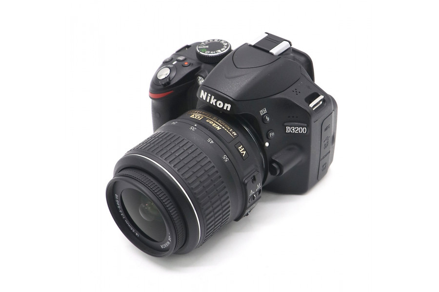 Камера Nikon D3200 kit (пробег 2900 кадров)